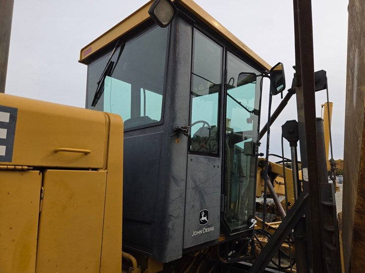 deere-772bh-image-55