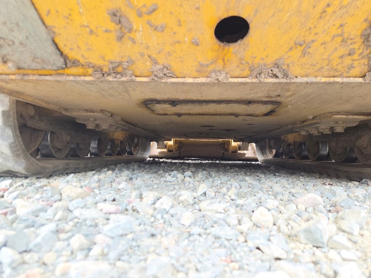 2018-deere-333g-image-33