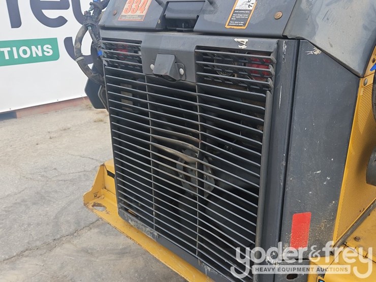 2021-deere-333g-image-34