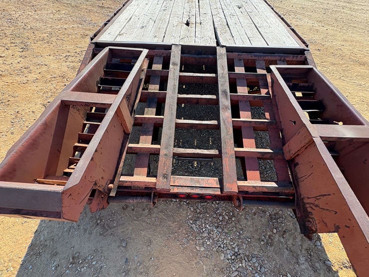 2003-belshe-dt255-image-18