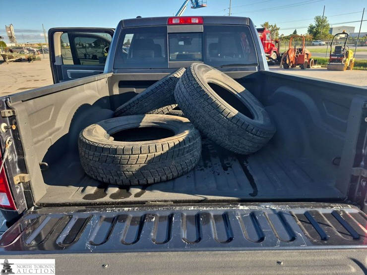 2017-dodge-1500-image-22