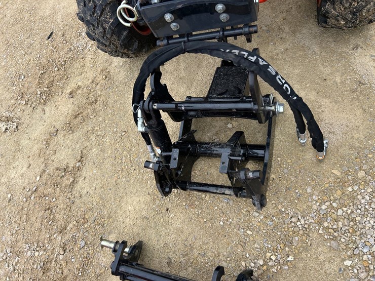 2024-kubota-bx2380-image-13