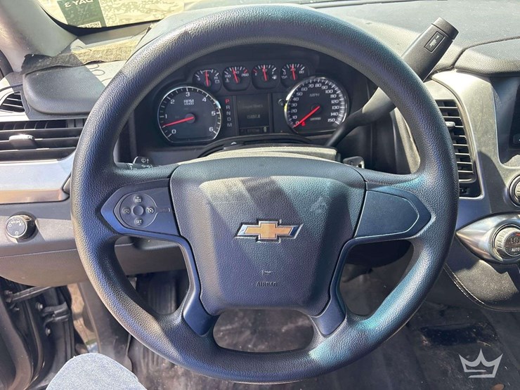 2015-chevrolet-tahoe-image-12