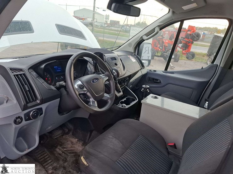 2019-ford-transit-image-10