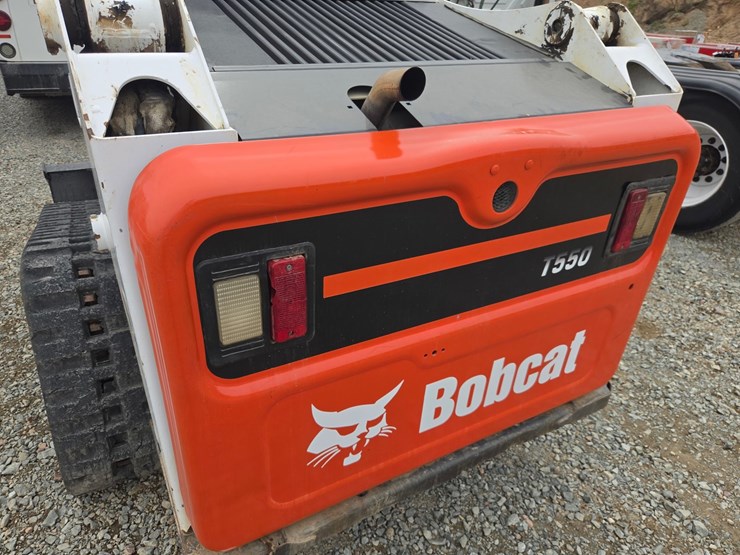 bobcat-t550-image-21