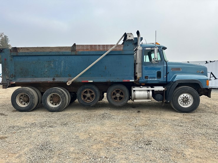 1994-mack-cl713-image-6