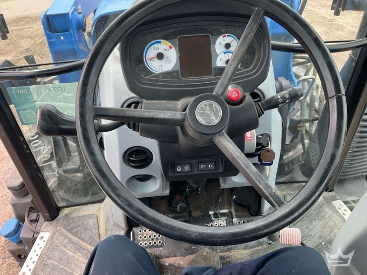 new-holland-t4.90-image-15