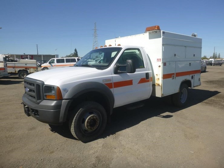 2005-ford-f450-image-1
