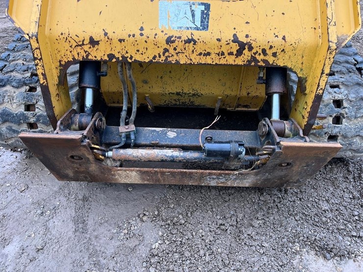 2015-caterpillar-289d-image-10