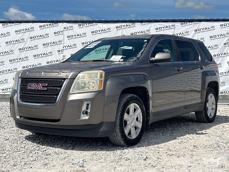 2010-gmc-terrain-image-1
