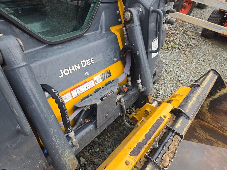deere-317g-image-13