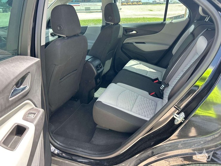 2020-chevrolet-equinox-image-24