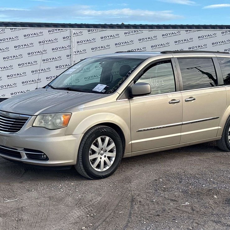 2014 CHRYSLER TOWN & COUNTRY