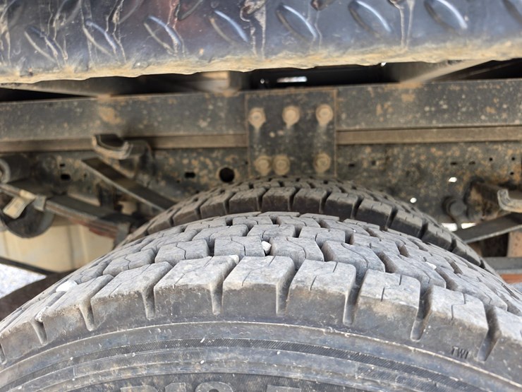 2005-ford-f550-image-74