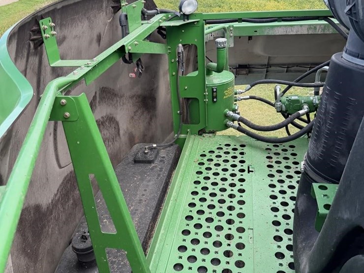 2009-john-deere-9770-sts-image-82