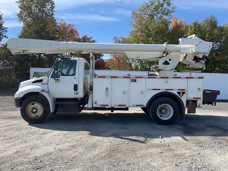 2003-international-durastar-4300-image-8