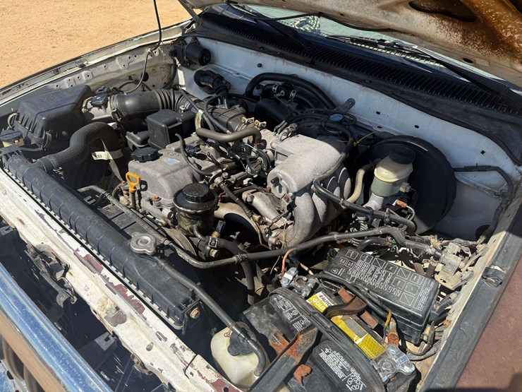2002-toyota-tacoma-image-24