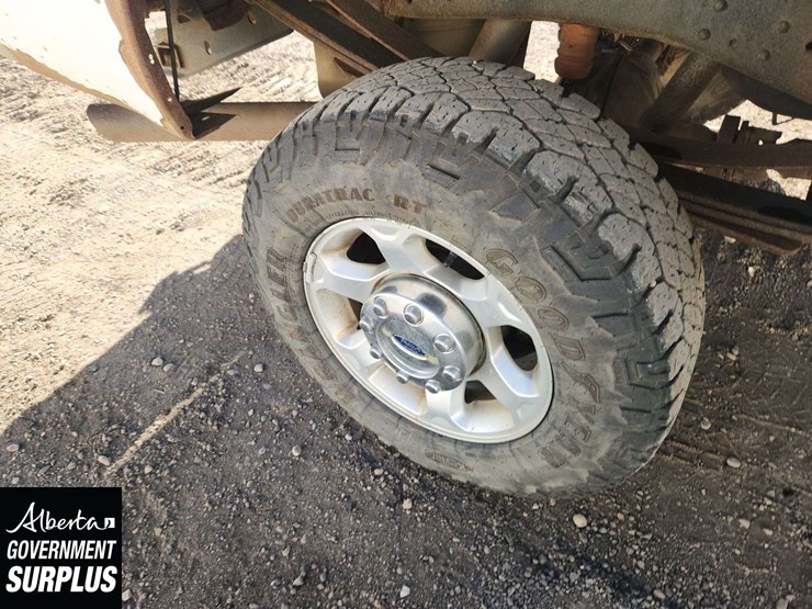 2013-ford-f350-image-9