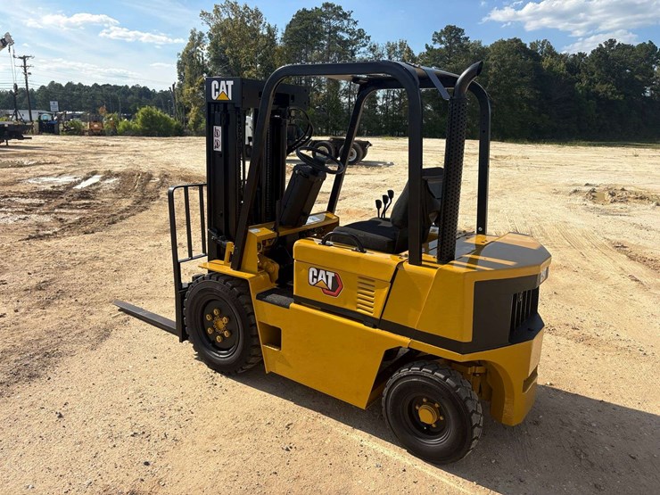 caterpillar-v40d-image-2
