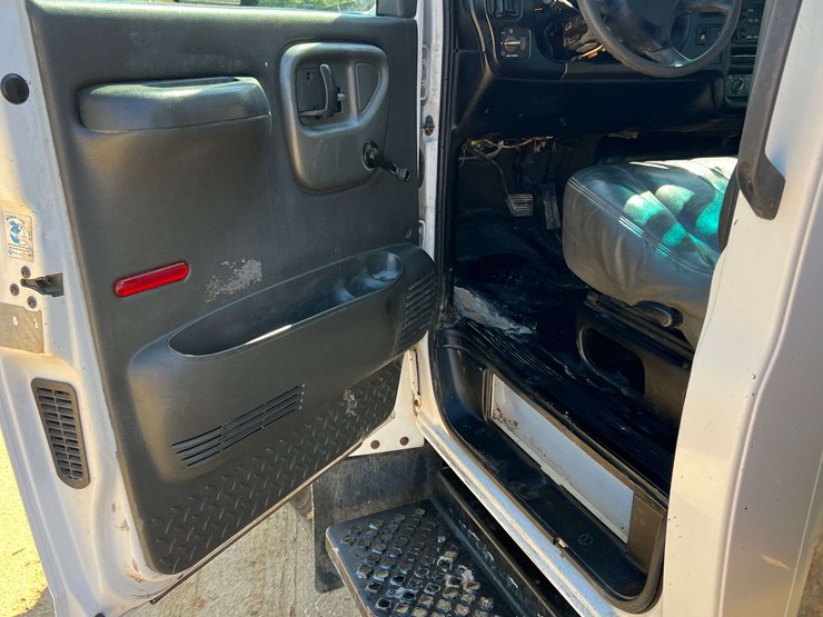 2003-chevrolet-kodiak-c4500-image-10