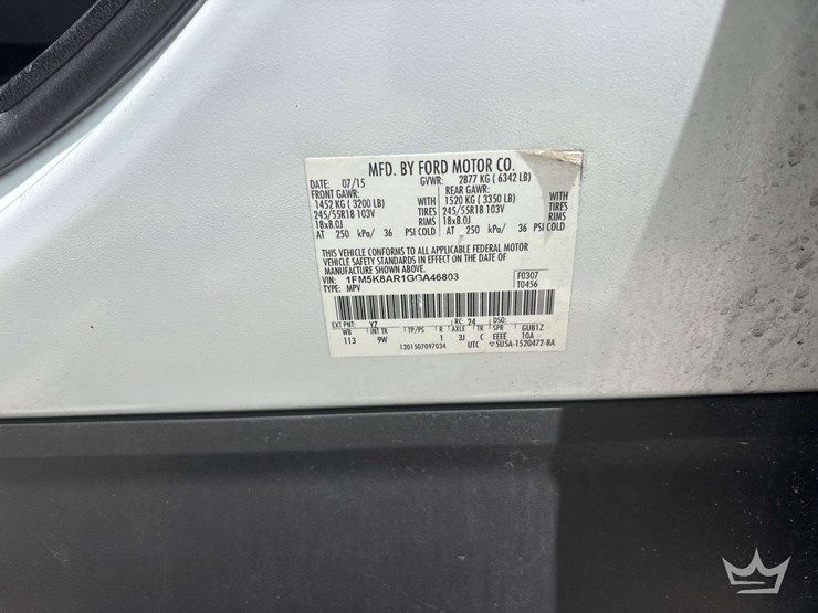 2016-ford-explorer-image-5