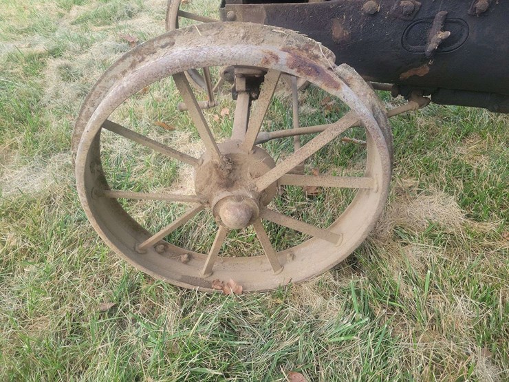 wallis-tractor-image-14