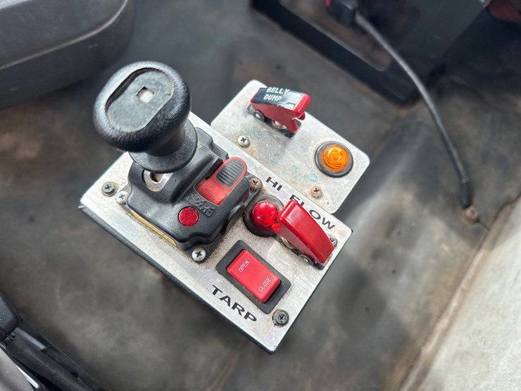 2015-international-prostar-image-40