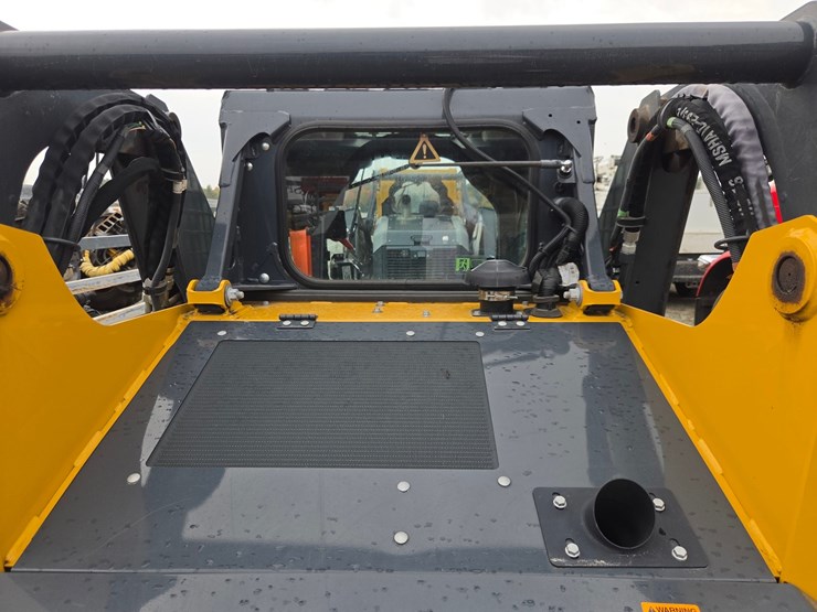 deere-317g-image-24