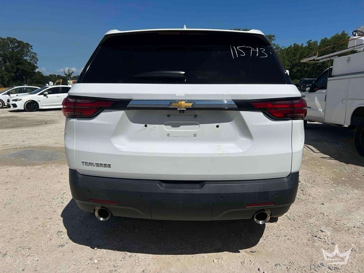 2022-chevrolet-traverse-image-26