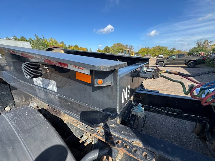 #1954-•-2016-felling-x-force-paver-special-lowboy-image-9