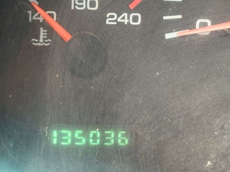 2001-dodge-ram-3500-image-26