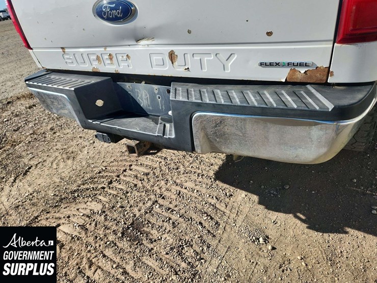 2013-ford-f350-image-39