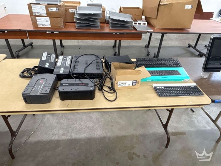 4-msi-cp,-1-hp-probook,-ups.-image-2