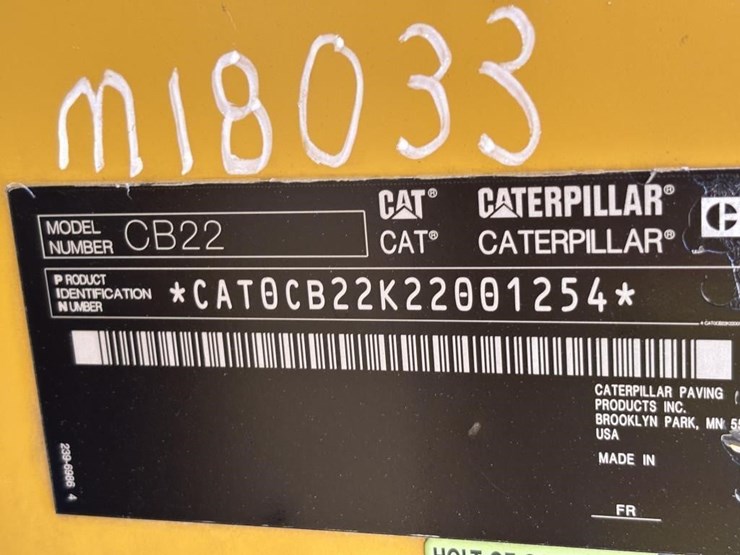 2013-caterpillar-cb22-image-40