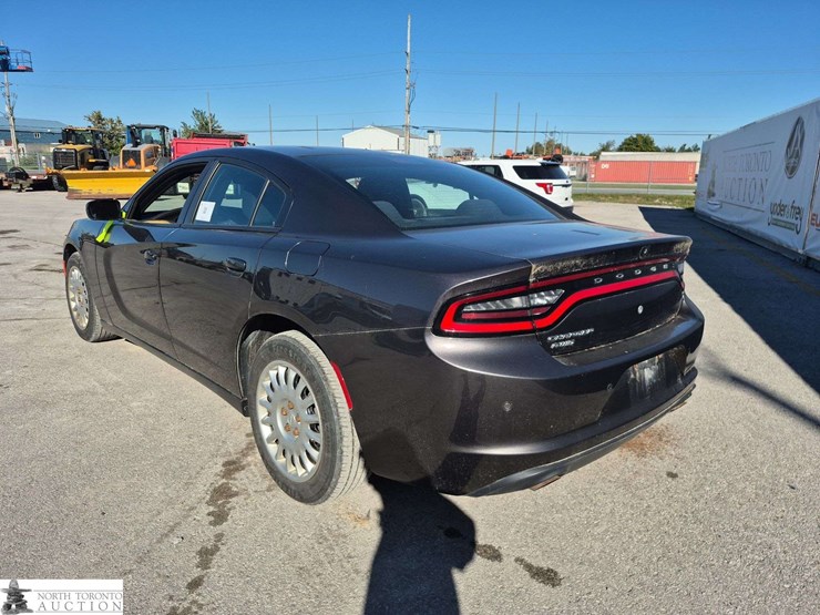 2016-dodge-charger-image-7