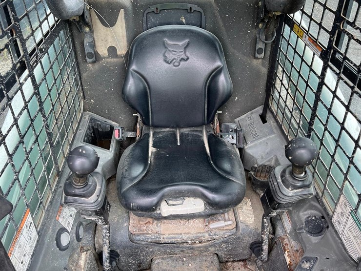 2015-bobcat-t450-image-17