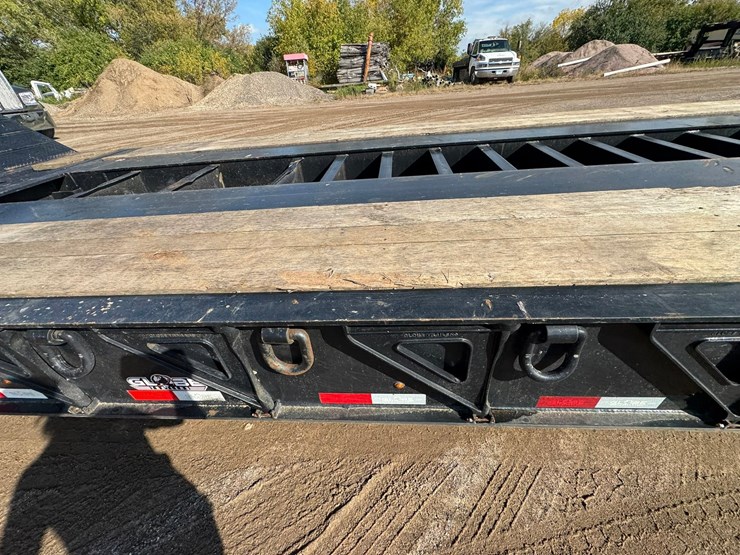 2022-globe-lowboy-image-25