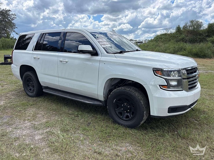 2020-chevrolet-tahoe-image-2