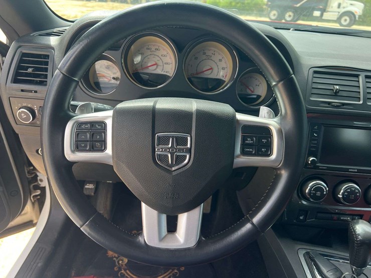 2013-dodge-challenger-2-door-coupe-(183,401-miles)-image-12