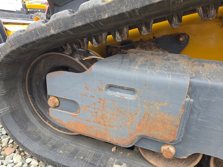deere-317g-image-51