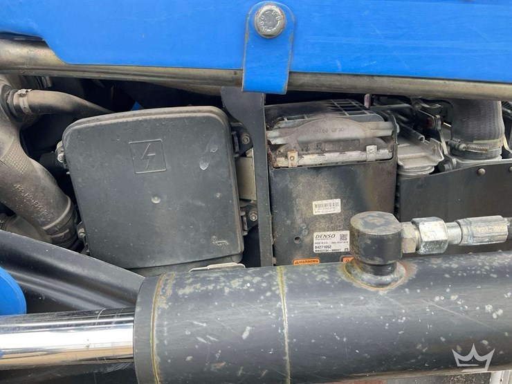 new-holland-t4.90-image-10