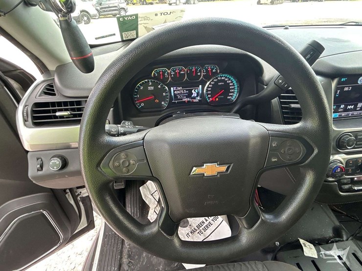 2018-chevrolet-tahoe-image-14