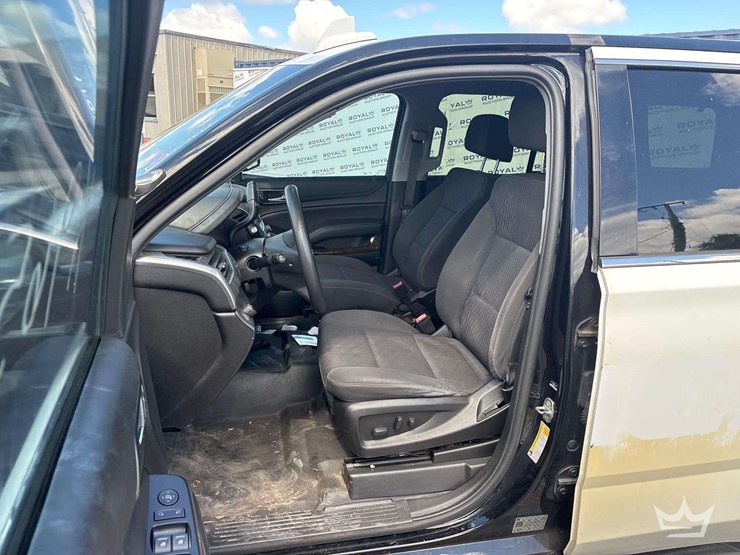 2018-chevrolet-tahoe-image-9