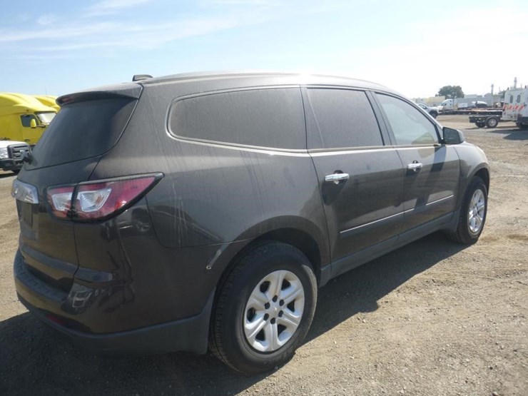 2017-chevrolet-traverse-image-3