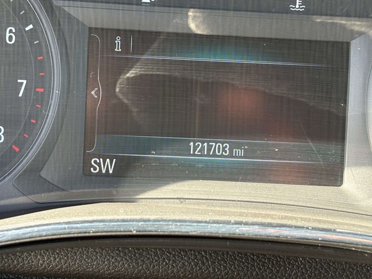 2018-buick-encore-image-28