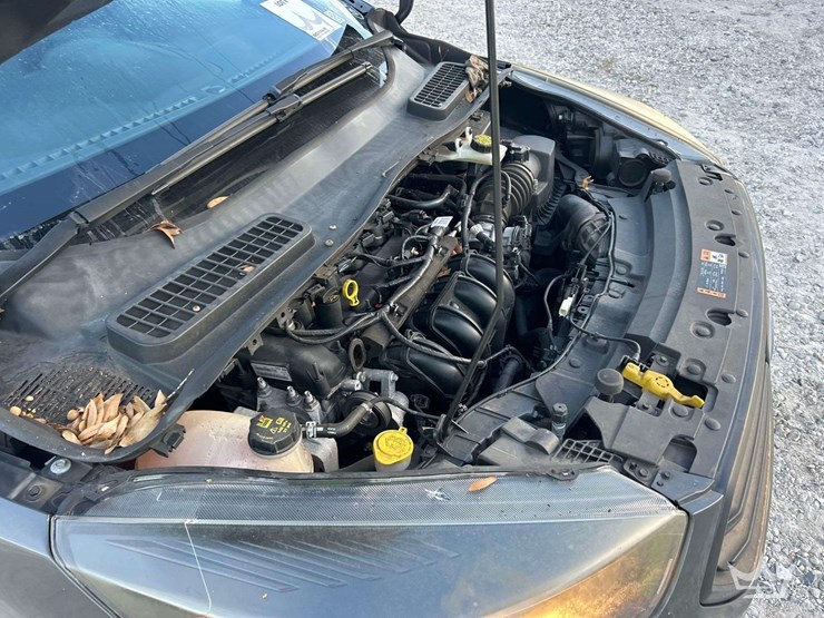 2019-ford-escape-image-8