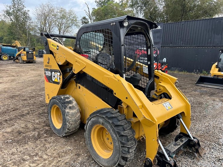 2018-caterpillar-262d-image-7