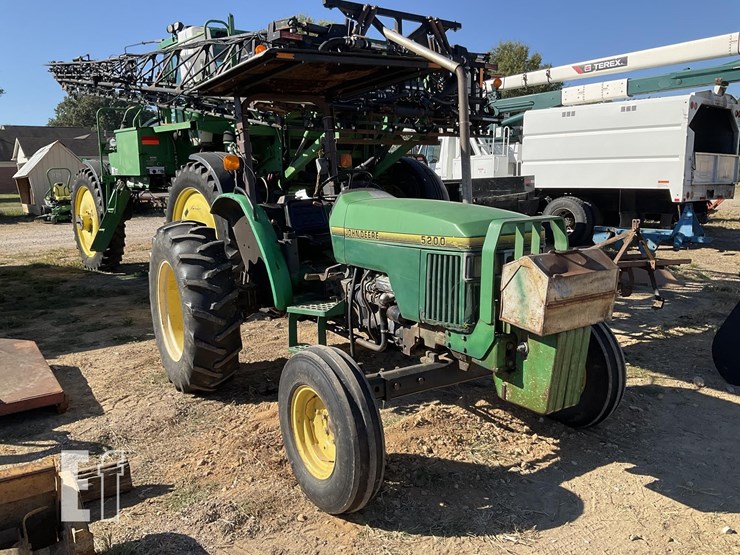 john-deere-5200-image-2