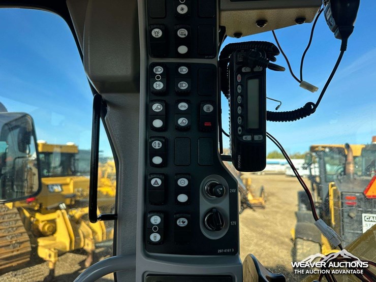 caterpillar-140m-image-84