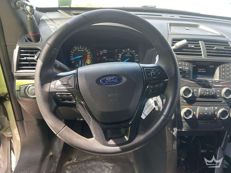 2018-ford-explorer-image-11